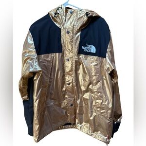 18 Supreme The North Face Liquid‎ Metallic Gold Mountain Parka Jacket M